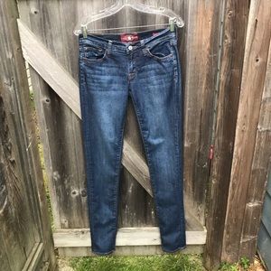 Lucky Brand Charlie Skinny Size: 2/26 Long
